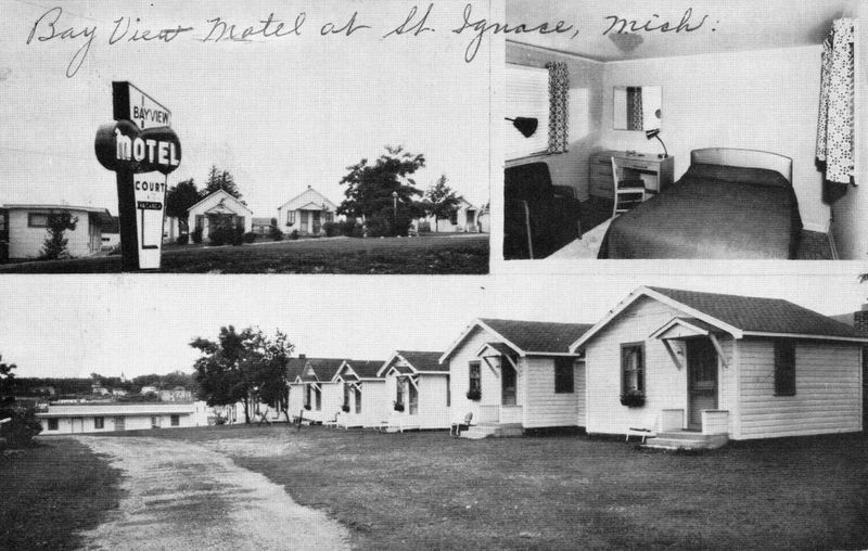 Bayview Motel (Wishing Well Motel) - Vintage Postcard